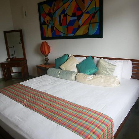 Yoho Home Away Home Kandy Exterior foto