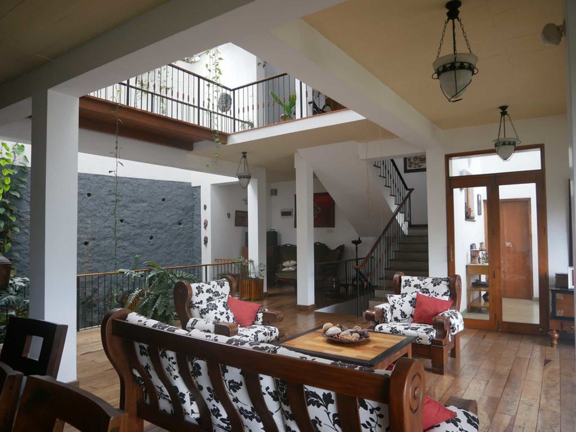 Yoho Home Away Home Kandy Exterior foto